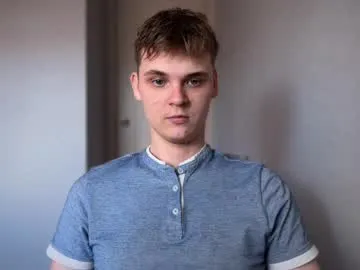 Vik1One1 – webcam model profile photo Image 8