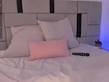 GeminiCode22 – webcam model profile photo Image 6