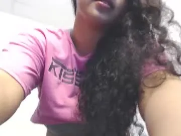 glossybabe_ – webcam model profile photo Image 6