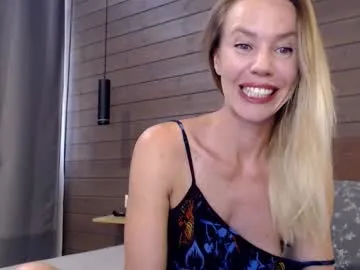 MinniMia – webcam model profile photo Image 13