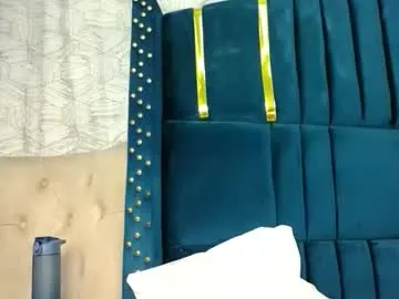 violett_fowlerxx – webcam model profile photo Image 8