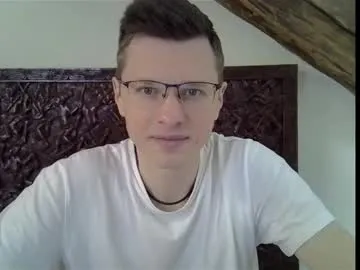 stivenbenet1 – webcam model profile photo Image 3