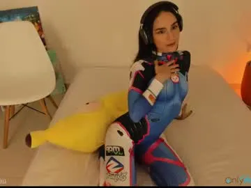 PinkFoxya – webcam model profile photo Image 6