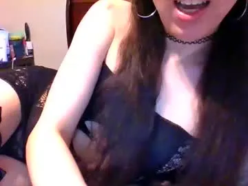 glossybabe_ – webcam model profile photo Image 16