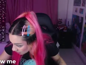 MaddieBryggs – webcam model profile photo Image 2