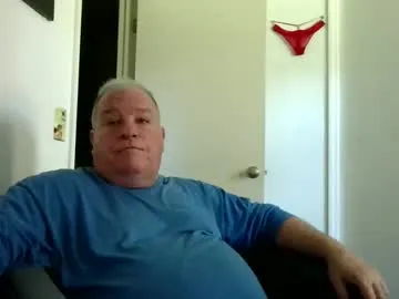 emmawuilian – webcam model profile photo Image 2