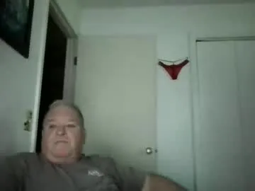 emmawuilian – webcam model profile photo Image 5