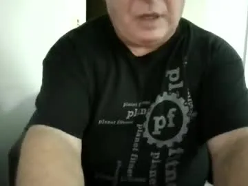 emmawuilian – webcam model profile photo Image 9