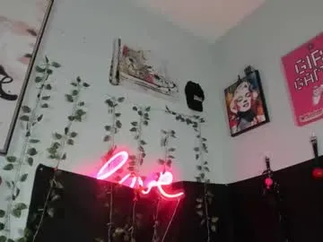 ftmbiggestclit – webcam model profile photo Image 16