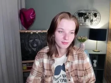 Kristallik-1 – webcam model profile photo Image 14