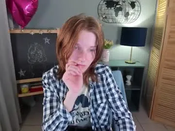 Kristallik-1 – webcam model profile photo Image 7