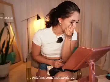 madisonlara Image 16