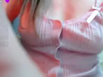 xunybany – webcam model profile photo Image 3