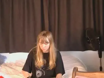LoveAndSex24 – webcam model profile photo Image 3