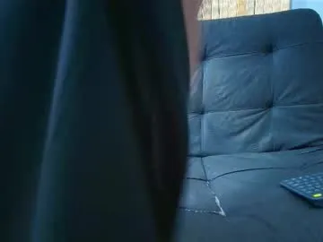 saraloverays – webcam model profile photo Image 12