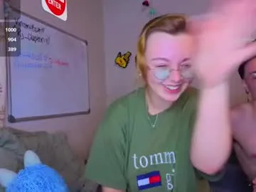 shiny-lily – webcam model profile photo Image 10