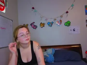 shiny-lily – webcam model profile photo Image 11