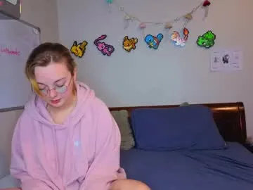 shiny-lily – webcam model profile photo Image 14