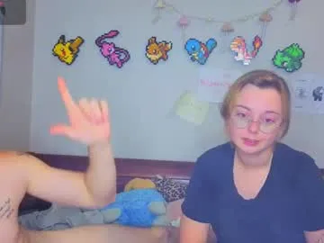 shiny-lily – webcam model profile photo Image 2