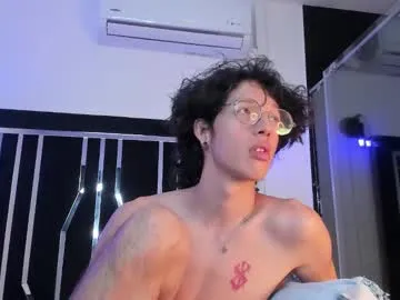 vixenvictoriaa – webcam model profile photo Image 2