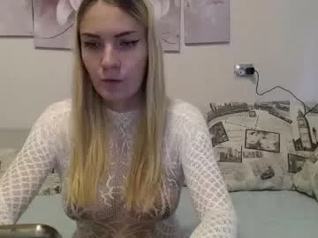 cute_fox_girl – webcam model profile photo Image 11