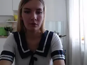 cute_fox_girl – webcam model profile photo Image 15