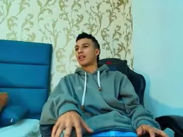 VibeSwet37 – webcam model profile photo Image 4