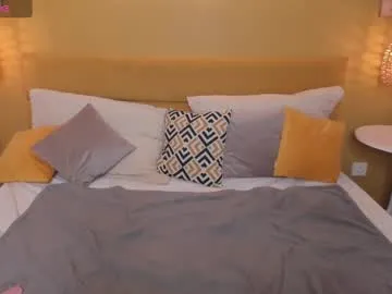 pinkadele – webcam model profile photo Image 3