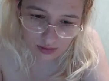 xlunami – webcam model profile photo Image 11