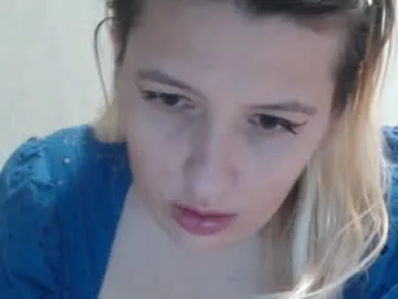 xlunami – webcam model profile photo Image 6