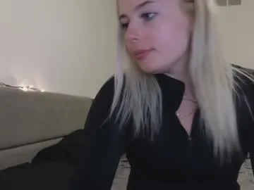 milabunny_ – webcam model profile photo Image 3