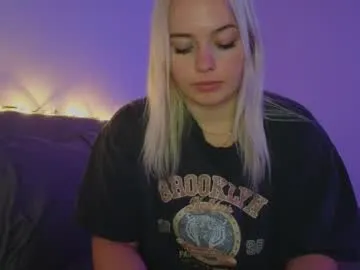 milabunny_ – webcam model profile photo Image 6