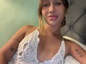 just_emilyy – webcam model profile photo Image 16