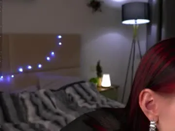 thewizardli – webcam model profile photo Image 10