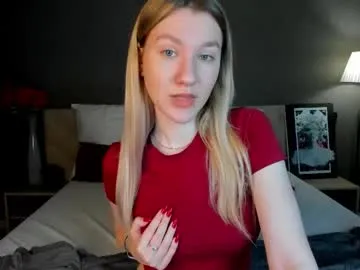 serenagrant – webcam model profile photo Image 12