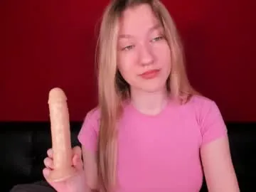 serenagrant – webcam model profile photo Image 15