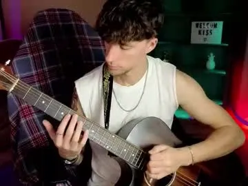 busenok – webcam model profile photo Image 3