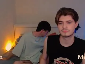 krissone – webcam model profile photo Image 8