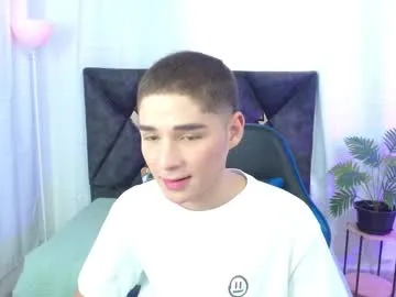 blonde_bigtits – webcam model profile photo Image 3