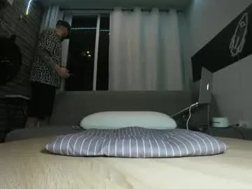 ANGELonDUTY – webcam model profile photo Image 14