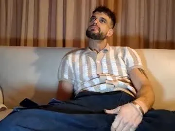 stivenbenet1 – webcam model profile photo Image 8