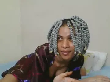 xlunami – webcam model profile photo Image 4