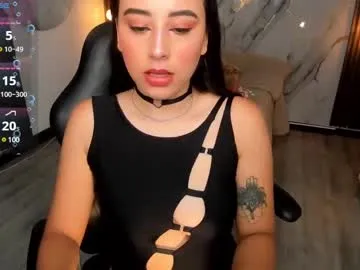 camilaandrade_ – webcam model profile photo Image 2