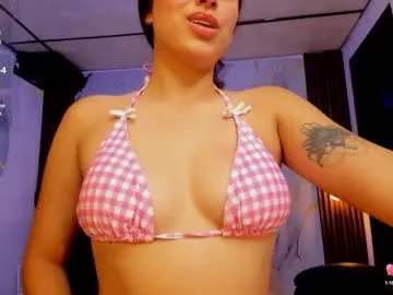 camilaandrade_ – webcam model profile photo Image 4