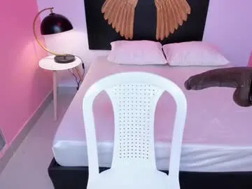 -The-sweet-couple- – webcam model profile photo Image 3