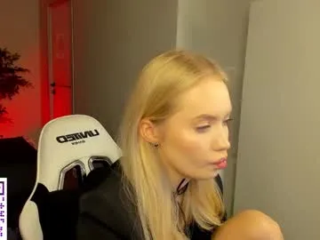 franyeli_9 – webcam model profile photo Image 4