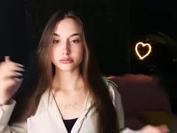 xlunami – webcam model profile photo Image 4