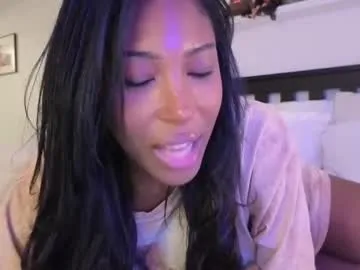 annie_f0x – webcam model profile photo Image 11