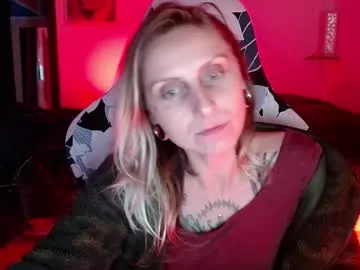 mesmerizing_tati333 Image 2