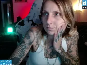 mesmerizing_tati333 Image 4